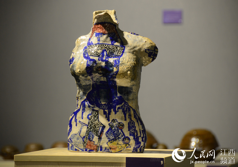 ����W�մ�ˇ�g�^��չ�����մ�ˇ�g��Ʒ