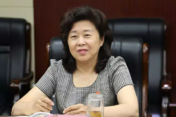 �D                               �� �c             �������� ��ӛʹ�� Ŭ���_������ʡ�DŮ�����¾���             ����������������ʼ�K���Ї����a�h�˵ĳ��ĺ�ʹ�������Ǟ��Ї������\�Ҹ��������A�����\���d�����D�M�������hϵ�DŮȺ���Ę����ͼ~�����W������؞���h��ʮ�Ŵ���������Ҫ������ƽ�r���Ї���ɫ������x˼���ָ�����ԡ�؞����˼����협��r������ؓ��ʹ����չ�F�������������±��I���䌍��Ҫ�󡱞������c                     