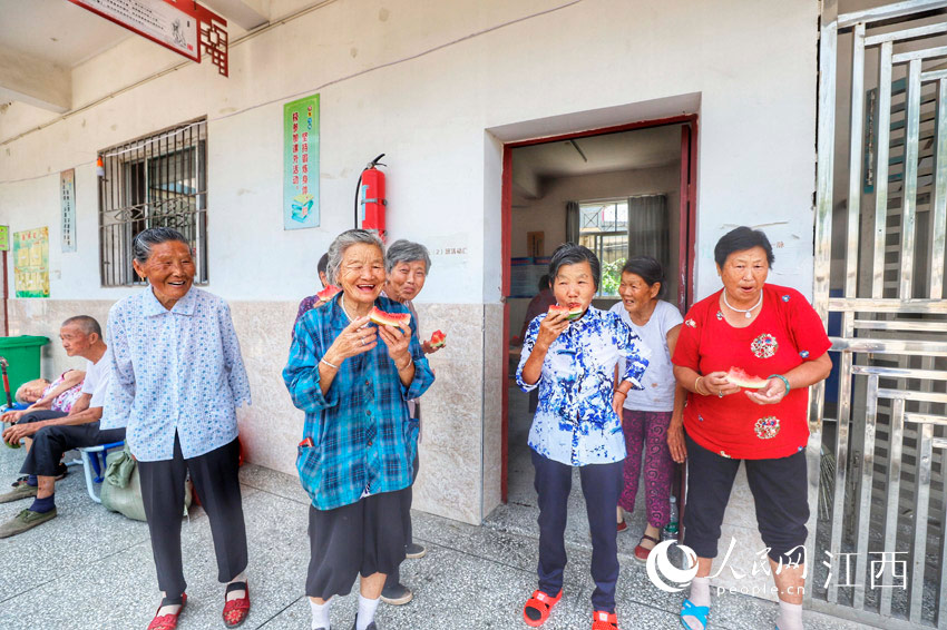 �D��Ⱥ������ɿh�R��������С�����c������Ԭ� �z��