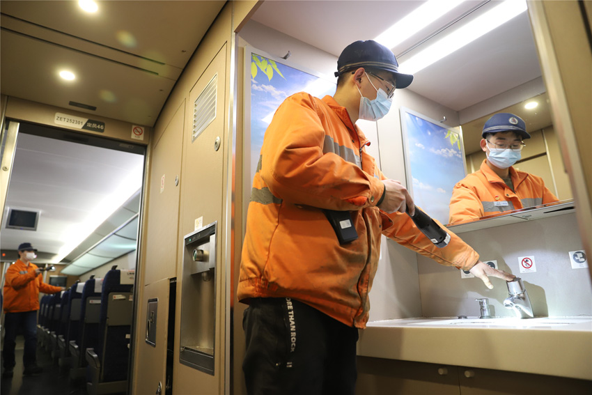 oˮϵyÿͽʹõOOʩ@һȺ܇tęzPIc֮һФ z