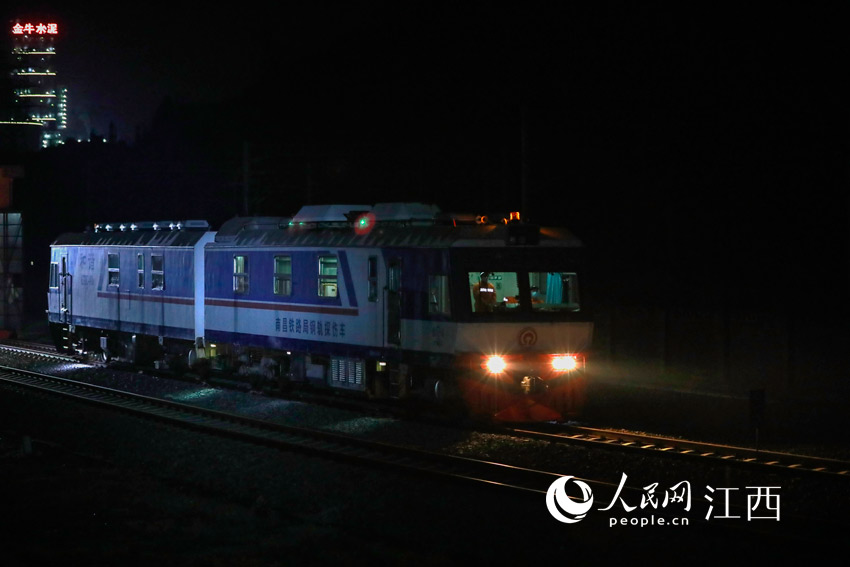 1��28��ҹ�g�������ϳ������F̽����܇�ʂ���l�������� �z��