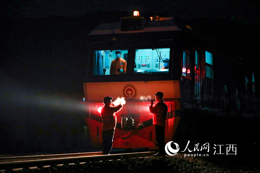 1��28��ҹ�g�������ϳ������F̽����܇���˙z��܇�v���Iǰ��B�������� �z��