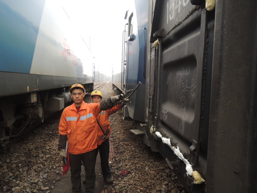 �z܇�T��У����ȫ���o��̖���������S �z��