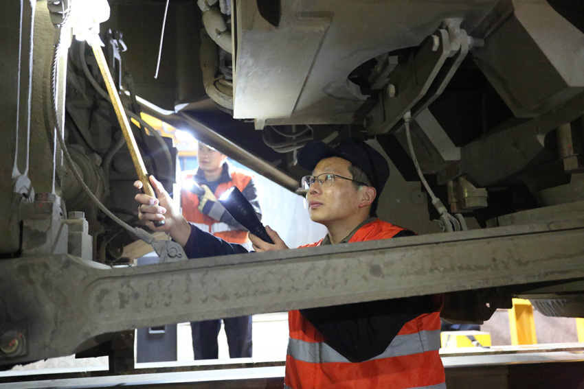 �z�������ڙz��C܇܇�ײ������������� �z��