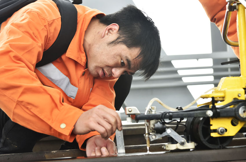 �D��̽���ˆTʹ���ֱ�ߌ����p�����M�Мy�������� �z