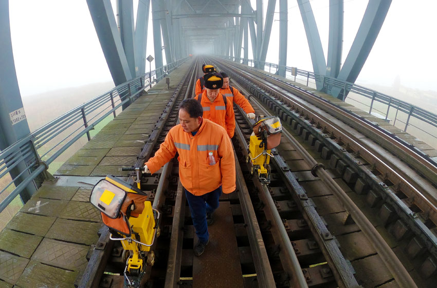 �D��̽������ʹ��̽���x���Ž��L������ϵ��܉�M��̽���� �S犞I �z