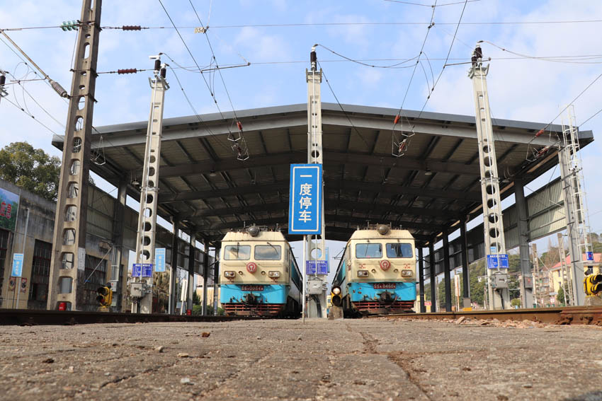 ���ݙC�ն�����Ƭ�^�C܇�z�����I����������� �z