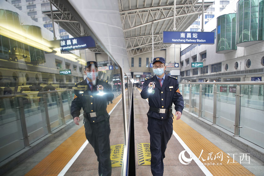 �Cе����ʼ�lվ�M��Ѳҕ�z���� �ǵ� �z