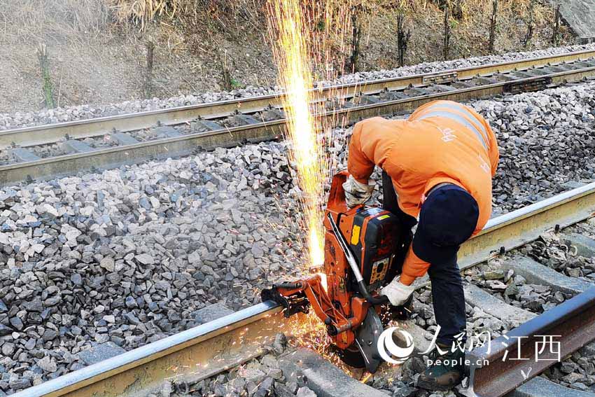 Frն؂܉^_  z