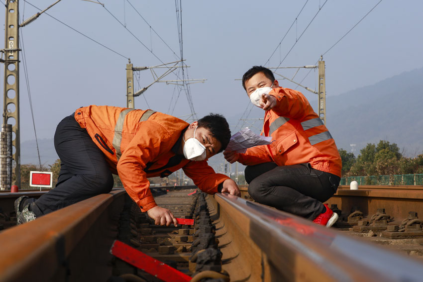 ����Ѳҕ��Ҫ�M�д�ĥ�����I�^�����ε� �z