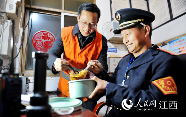 ͬ�½o�����A�́�������ҹ�������׿�҂� �z��