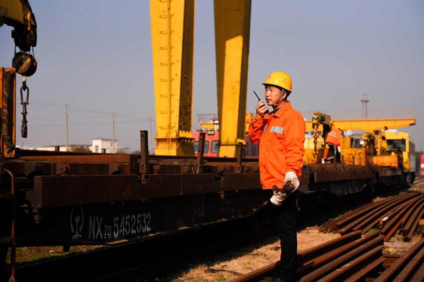 ������Iǰ��܉��܇ָ�]�ˆT�����b�����T�M�нyһָ�]���f���x �z