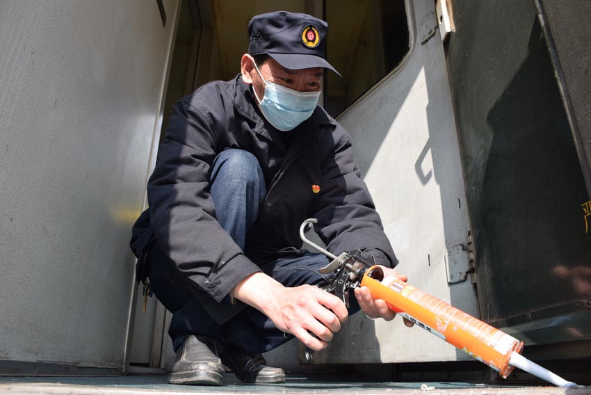 ��܇�z܇�T���ڌ��ն��p϶�M�з�����S���� �z