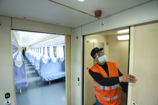 �ܽ��S�ڙz�隈���ˎ����T�i�]��B������ �z