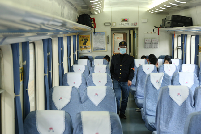 �ܽ��S�ڌ��ÿ�܇���M��Ѳҕ������ �z