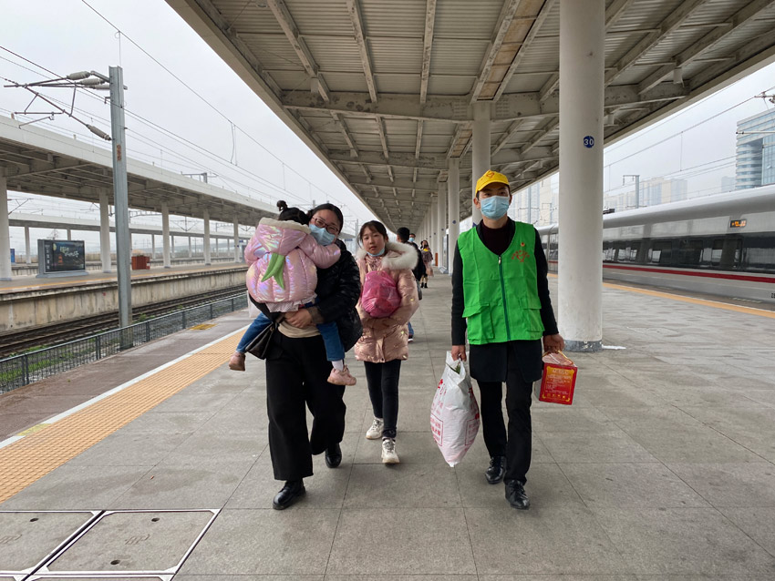 ־Ը�ߎ�����С�����ÿ��������o�ͳ�վ�����_ٻ �z��