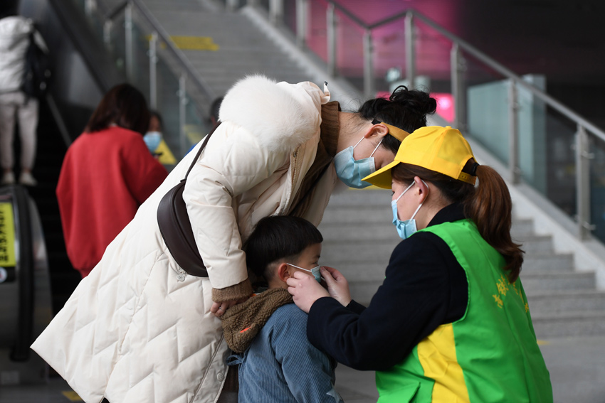 �ں�܇�ҿ���δ�����ֵ�С������־Ը�ߕ����M�l�Ń�ͯ������������ �z��