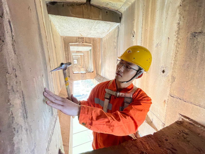 �������ڴ��ײ������z�����w�Y�����S犞I �z