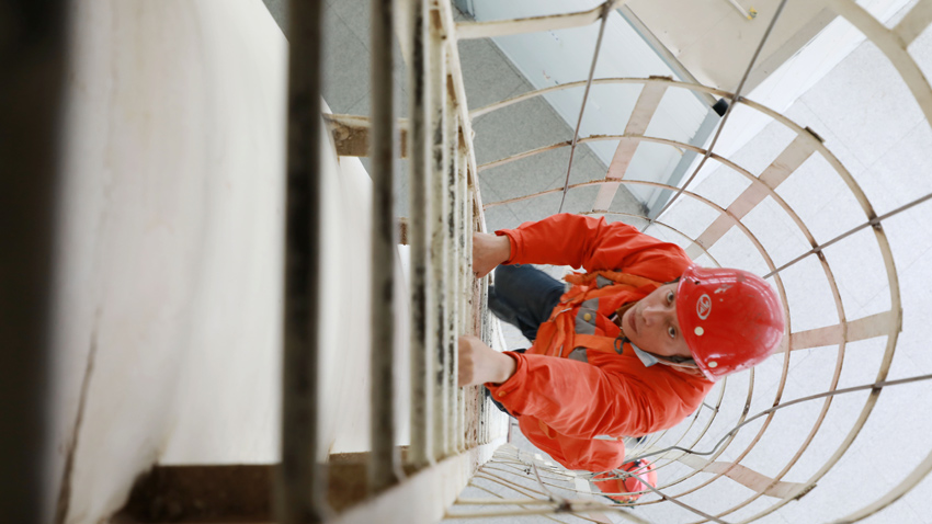 ���l������ֱ��ǰ����܇�^���z�龀·�������� �z��