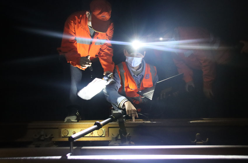 �y���܉��ĥ��Ĕ������Ǖ��� �z