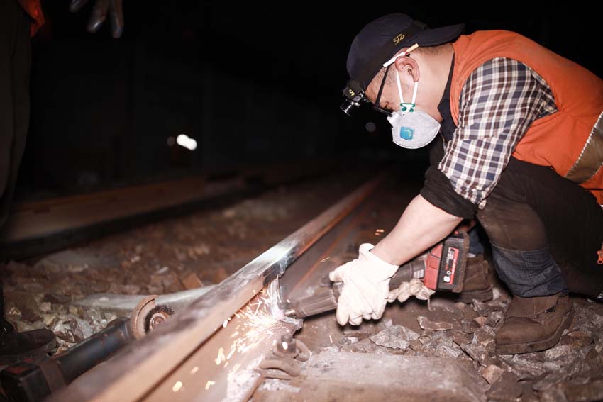 IβIˆTĥCĥ܉^Ӻ z