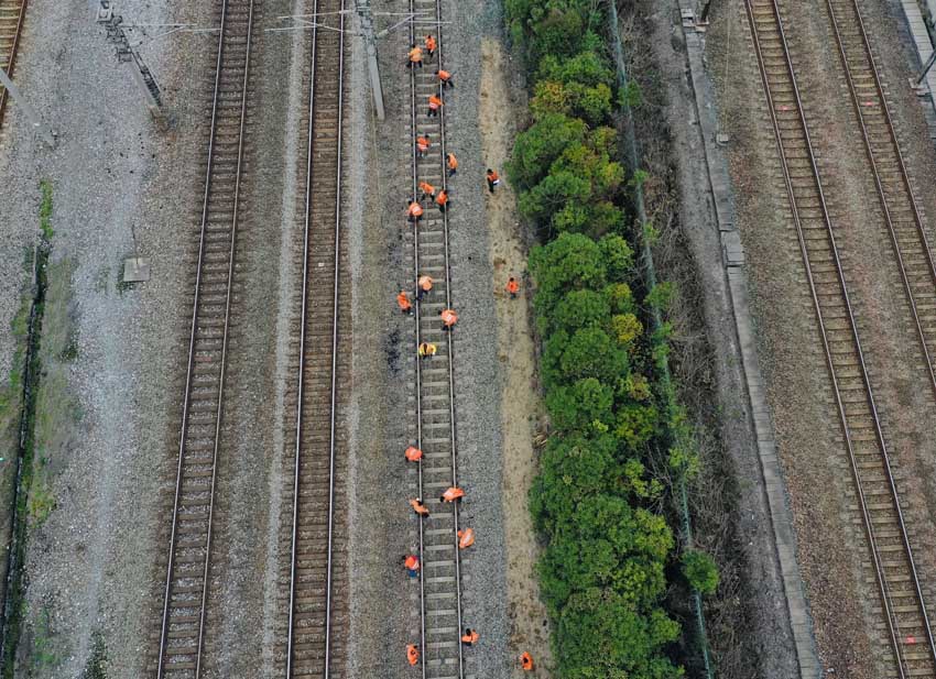 �D��ʩ���F�������ģ����S犞I �z