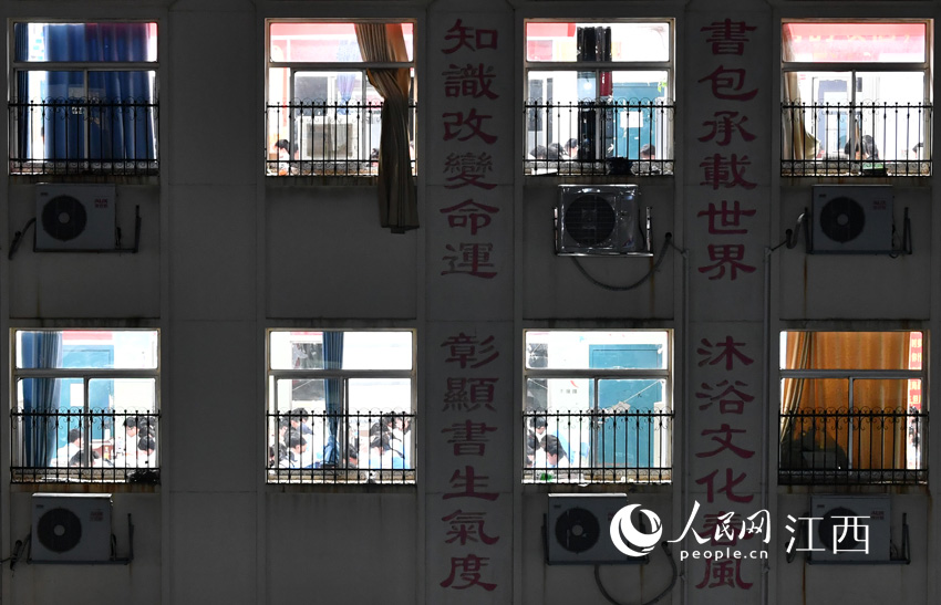 ߿ǰϦϲ½и̌WǟͨW rz