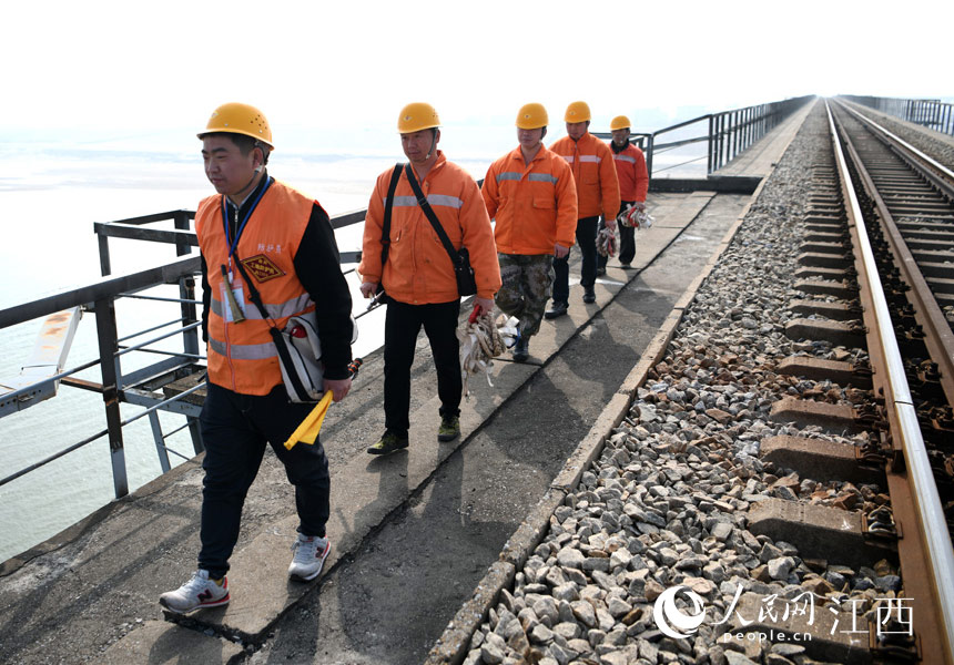 ϲնεڽSMF·MѲzI ֔z