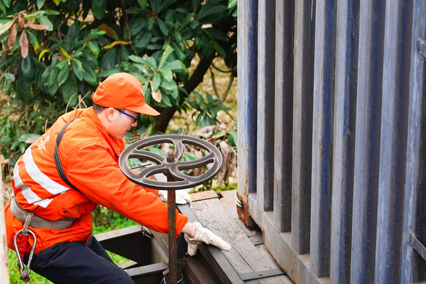 BYTڷԽ؛܇܇^ǰһ؛܇Bcz