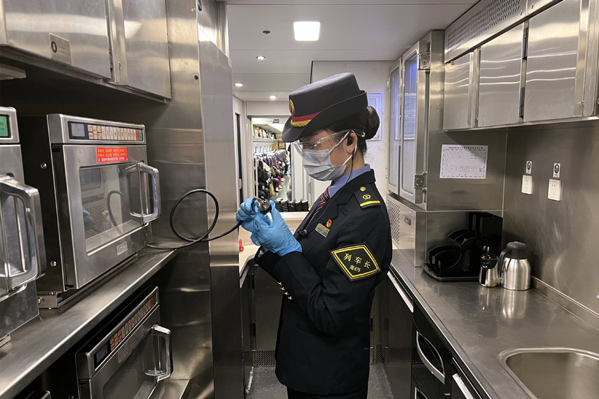 ܇܇gK|^zz