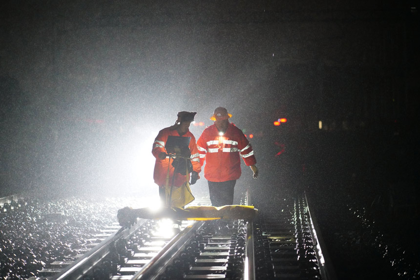 IˆTڵ^܉zxz·Ҏˮƽߵ܉ȔS犞Iz