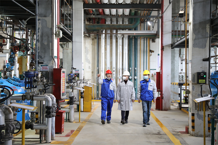 企業積極抓生產、保訂單。袁昕攝