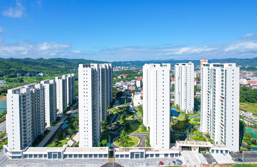 航拍建成交付使用的江西省瑞金市城南安置小區。楊鑫攝