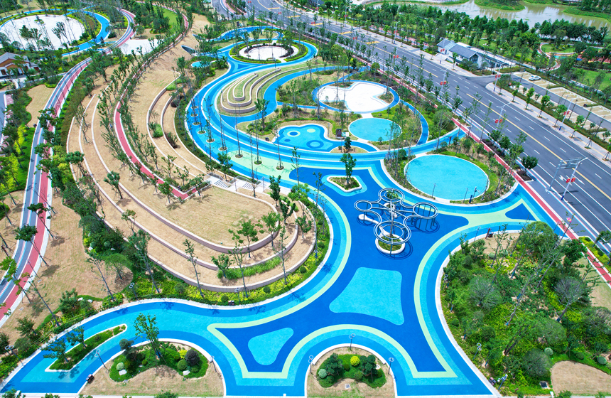 公園集休閑健身、觀賞游覽、文化娛樂于一體，成為市民親近自然、休閑健身的好去處。楊鑫攝