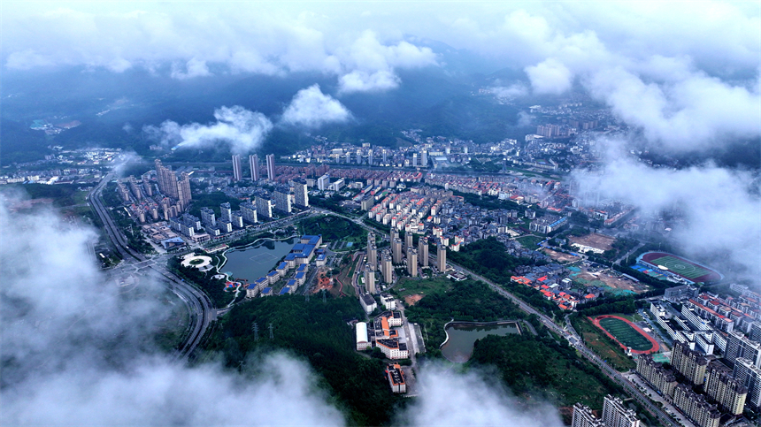 空中俯瞰全南縣城，如夢如幻。