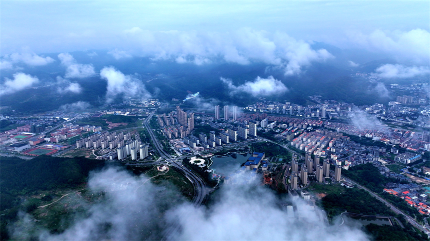 空中俯瞰全南縣城，如夢如幻。