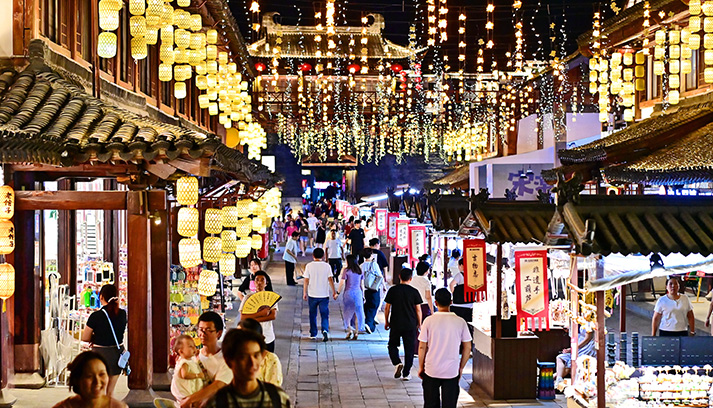 江西贛州：歷史文化街區人氣旺